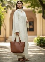 MARIA B - Image 2